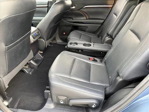 Used 2014 Toyota Highlander Limited FWD image 20