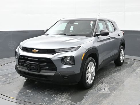 Used 2023 Chevrolet TrailBlazer LS image 4