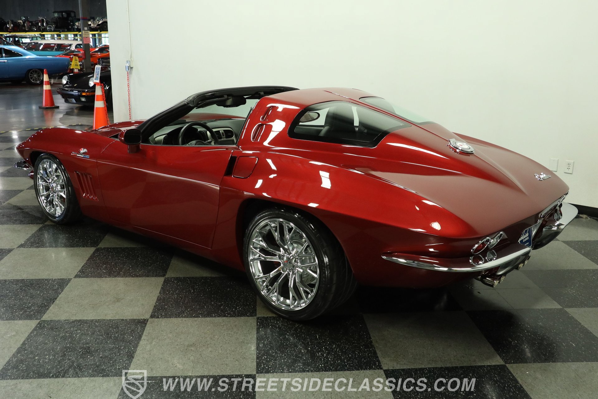 Used 2005 Chevrolet Corvette Coupe w/ Preferred Equipment Group RWD image 7