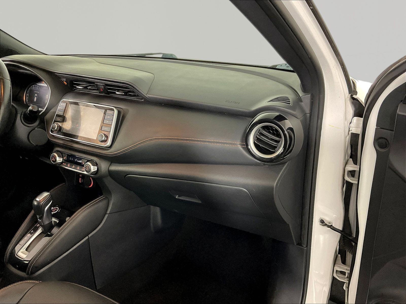 Used 2019 Nissan Kicks SR w/ SR Premium Package FWD image 25