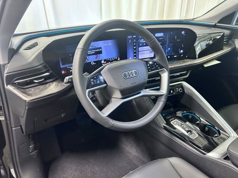 New 2026 Audi Q5 Premium Plus image 2