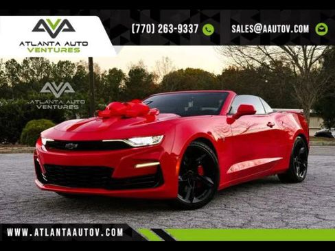Used 2020 Chevrolet Camaro SS image 2
