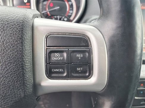Used 2014 Dodge Journey Limited w/ Driver Convenience Group image 19
