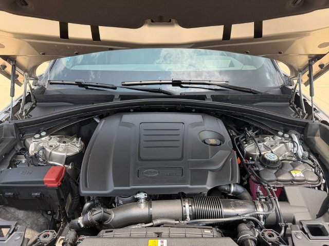 New 2026 Land Rover Range Rover Velar S AWD/4WD image 19