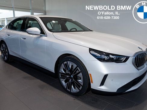 New 2025 BMW 530i xDrive 530i xDrive image 1