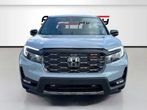 Used 2025 Honda Ridgeline TrailSport image 2