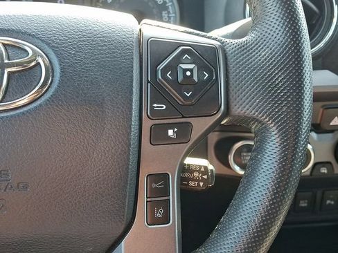 Used 2020 Toyota Tacoma TRD Sport w/ Technology Package AWD/4WD image 27