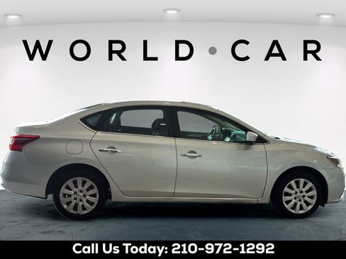Used 2019 Nissan Sentra S FWD image 3