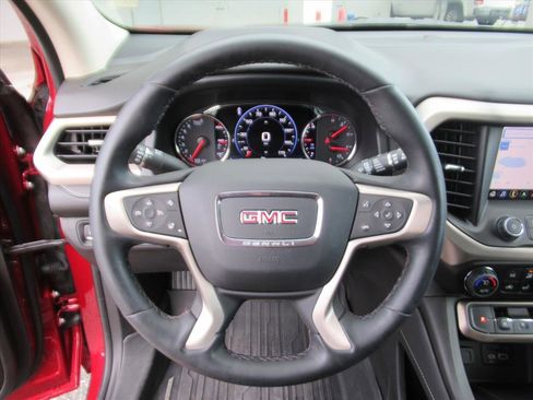 Used 2023 GMC Acadia Denali w/ Denali Ultimate Package image 17