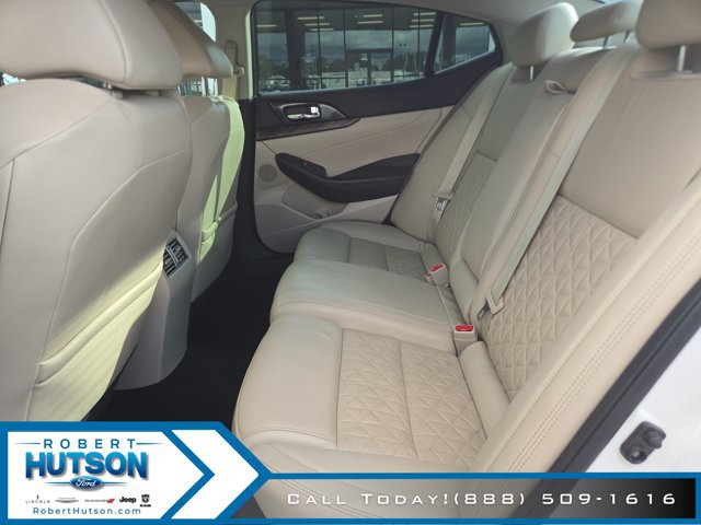 Used 2017 Nissan Maxima Platinum FWD image 20