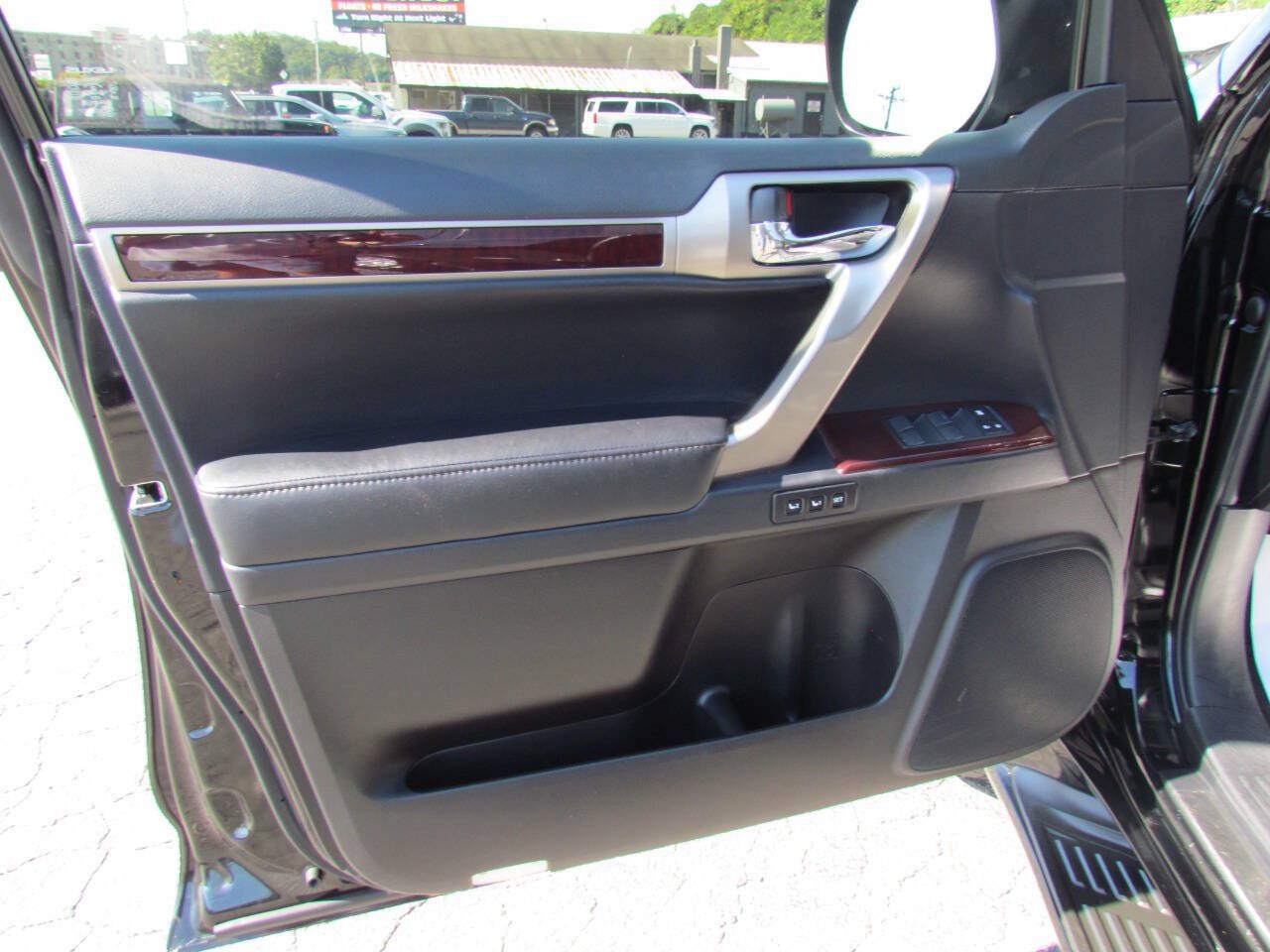 Used 2019 Lexus GX 460 Premium AWD/4WD image 11
