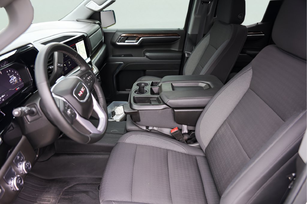 Used 2024 GMC Sierra 1500 Elevation RWD image 11
