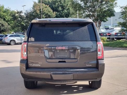 Used 2019 GMC Yukon SLE w/ Convenience Package RWD image 4
