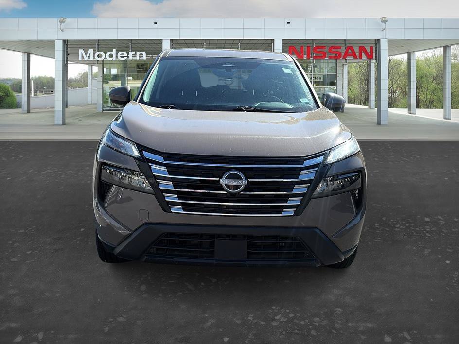 Certified 2025 Nissan Rogue SV AWD/4WD image 8