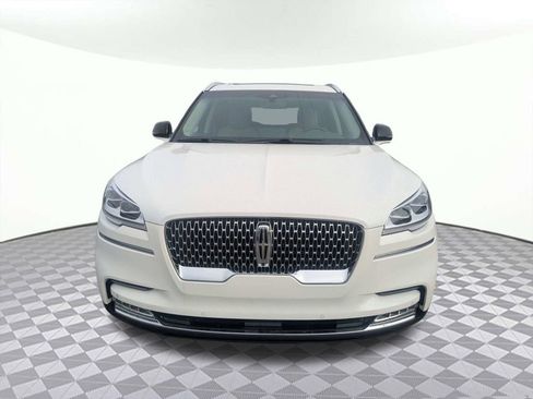 Used 2024 Lincoln Aviator Reserve w/ Equipment Group 201A AWD/4WD image 9