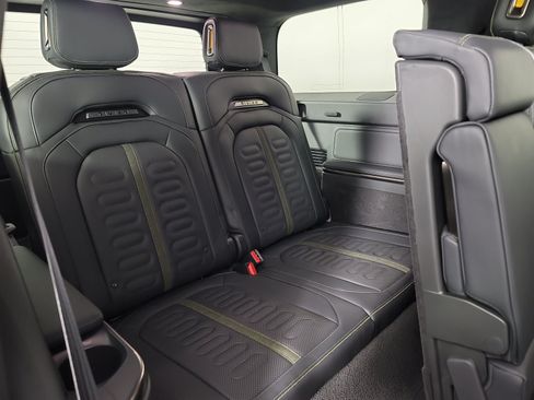 Used 2024 Rivian R1S Adventure AWD/4WD image 25