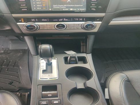 Used 2015 Subaru Outback 3.6R Limited image 11