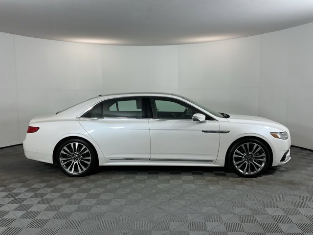 Used 2017 Lincoln Continental Reserve w/ Luxury Package AWD/4WD image 4