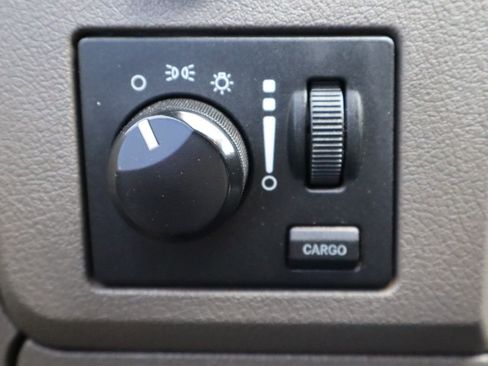 Used 2009 Dodge Ram 2500 Truck SLT image 28