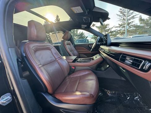 Used 2025 Lincoln Aviator Reserve w/ Jet Appearance Package image 35