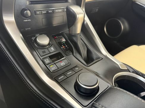 Used 2015 Lexus NX 200t FWD image 19
