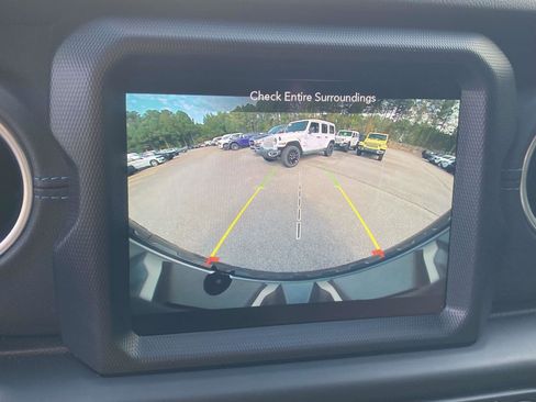 Certified 2022 Jeep Wrangler Unlimited Rubicon 4xe image 8