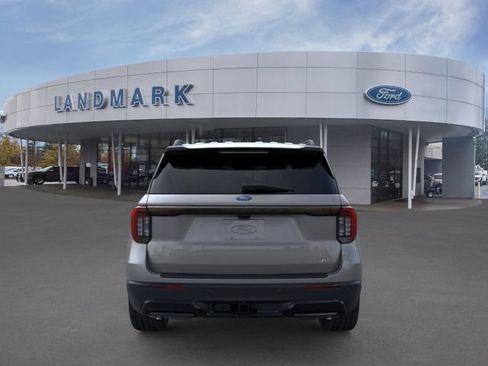 New 2026 Ford Explorer ST-Line w/ ST-Line Street Pack AWD/4WD image 5