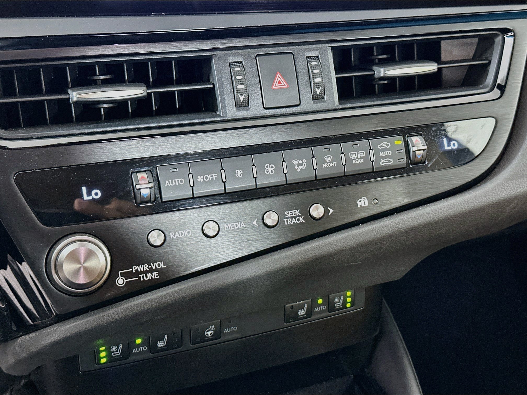 Used 2024 Lexus ES 350 w/ Premium Package FWD image 22