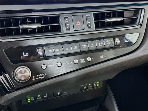 Used 2024 Lexus ES 350 w/ Premium Package FWD image 22