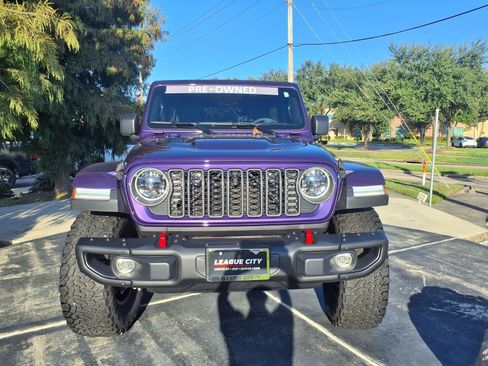 Used 2026 Jeep Wrangler Unlimited Rubicon AWD/4WD image 4