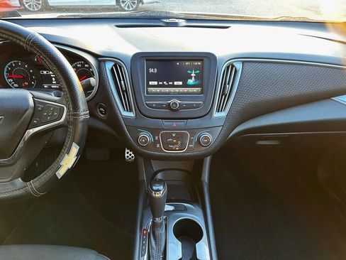 Used 2017 Chevrolet Malibu LS image 16