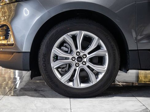 Used 2024 Ford Edge Titanium AWD/4WD image 30