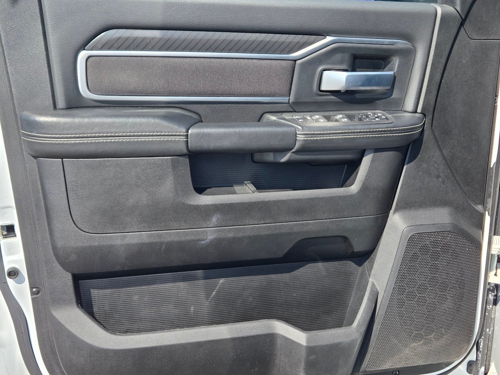 Used 2025 RAM 2500 Big Horn AWD/4WD image 13