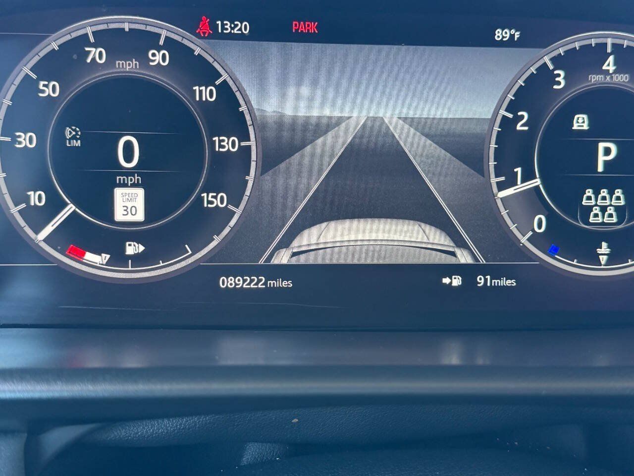 Used 2020 Land Rover Discovery HSE AWD/4WD image 23