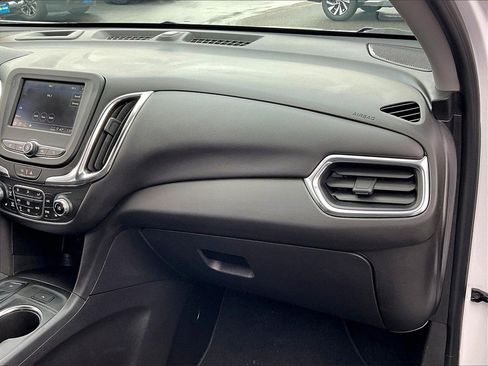 Used 2024 Chevrolet Equinox LT image 12