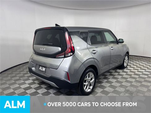 Used 2025 Kia Soul LX w/ LX Technology Package image 5
