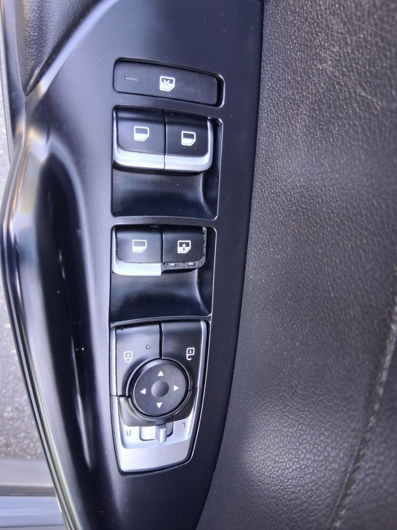 Used 2021 Kia K5 LXS FWD image 5