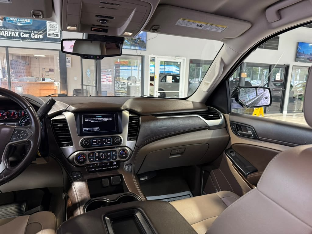 Used 2020 Chevrolet Suburban LT AWD/4WD image 21