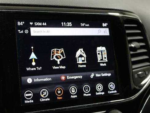 Used 2021 Jeep Grand Cherokee Limited w/ Luxury Group II image 53