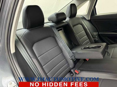 Used 2024 Volkswagen Jetta SE FWD image 18