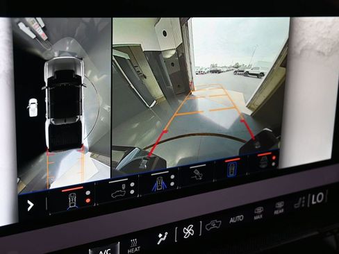 New 2025 GMC Hummer EV 2X w/ LPO, Sport Package image 30