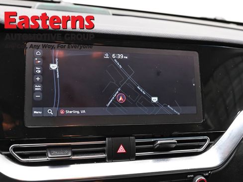 Used 2022 Kia Niro EX FWD image 19