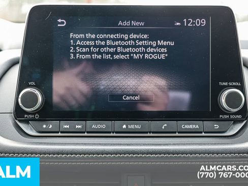 Used 2024 Nissan Rogue SV FWD image 39