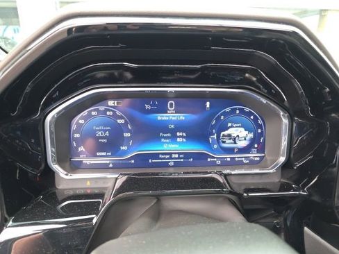 Used 2025 Chevrolet Silverado 1500 ZR2 image 21