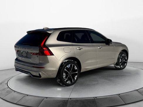 New 2026 Volvo XC60 B5 Plus w/ Protection Package Premier image 7