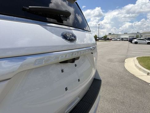 Used 2018 Ford Expedition Platinum AWD/4WD image 41