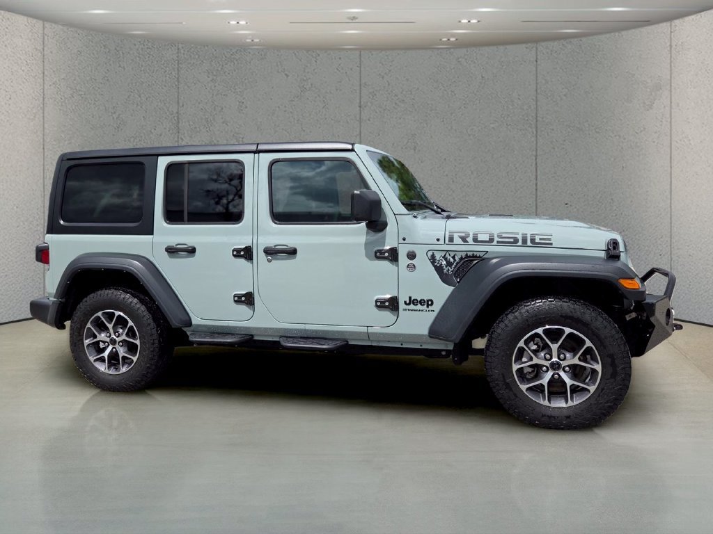 Used 2024 Jeep Wrangler Unlimited Sport AWD/4WD image 3