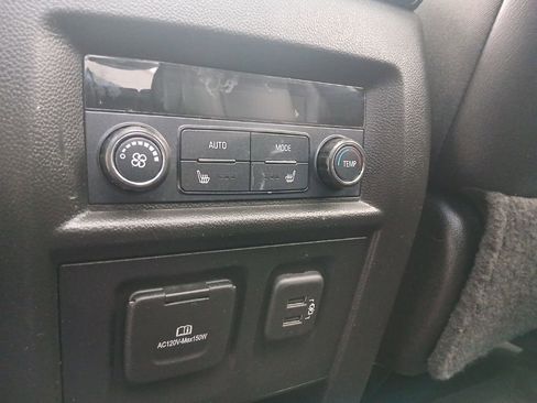 Certified 2020 Chevrolet Traverse High Country w/ LPO, Floor Liner Package AWD/4WD image 27
