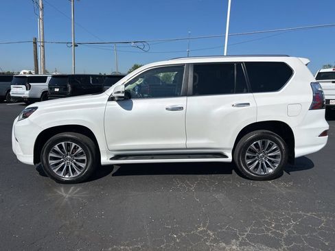 Used 2021 Lexus GX 460 Luxury w/ Accessory Package AWD/4WD image 14