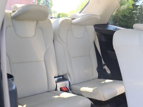 Used 2017 Volvo XC90 T6 Inscription w/ Vision Package AWD/4WD image 16